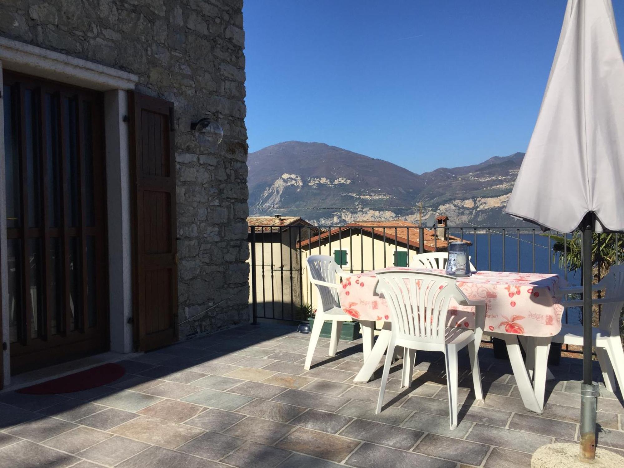 Ferienwohnung Casa Mary Brenzone sul Garda Exterior foto